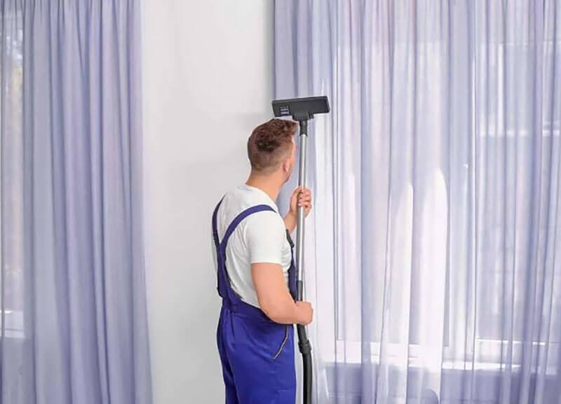 Dich-vu-giat-rem-cua-tai-khong-gian-sach-01